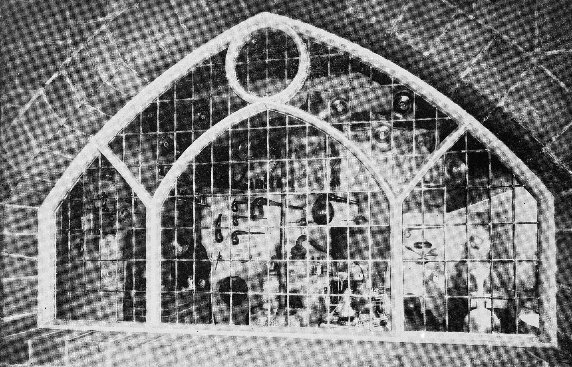 Diana'nın Kristalleri: Angelus Sala'nın Ay Müshili